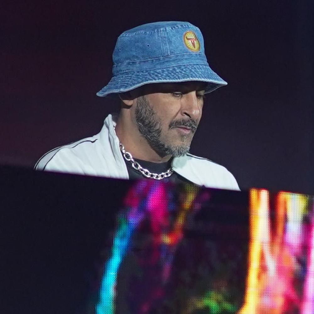 Armand van Helden profilképe