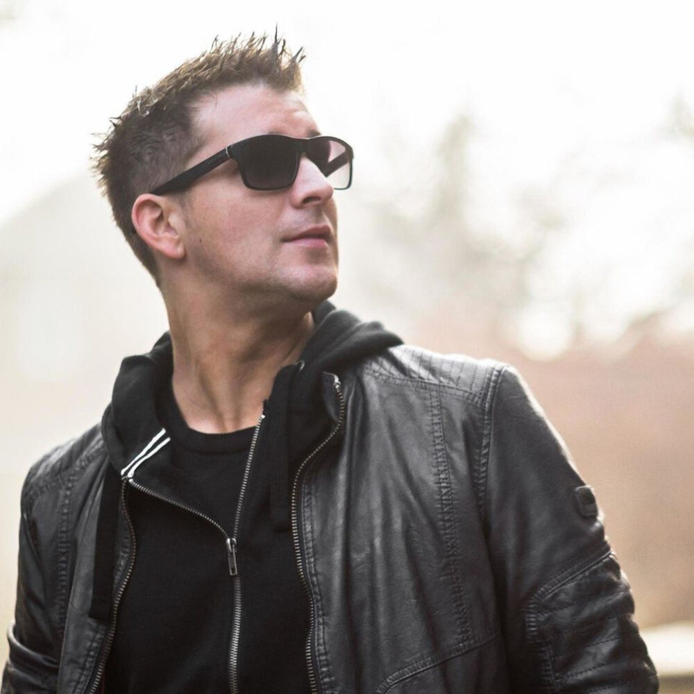 Ashley Wallbridge profilképe