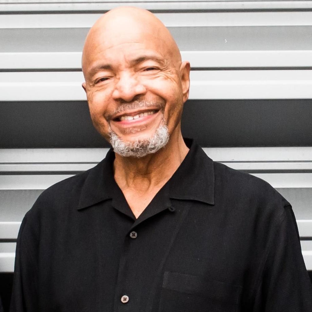 Chester Thompson profilképe