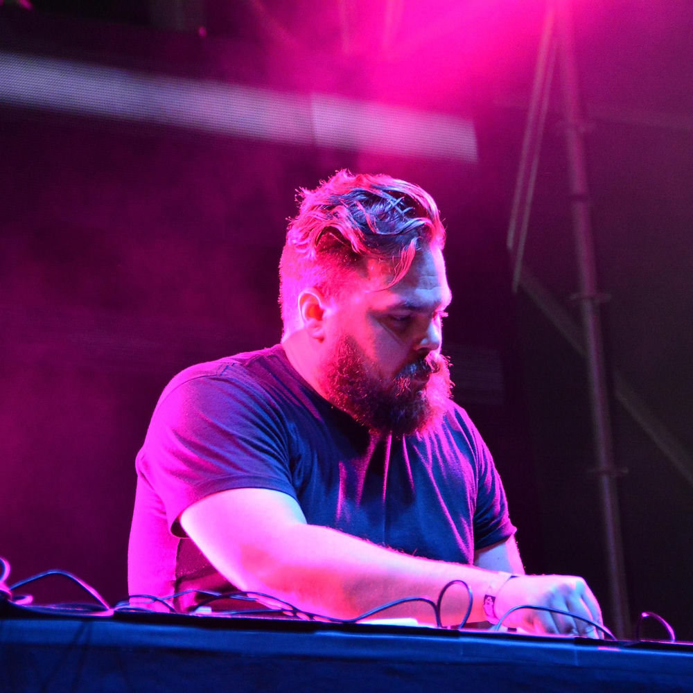 Com Truise profilképe