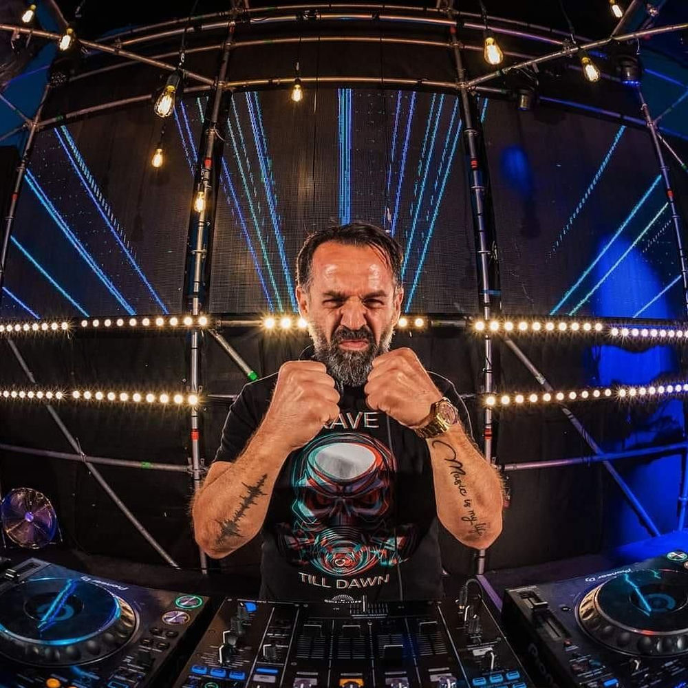 DJ Quicksilver profilképe