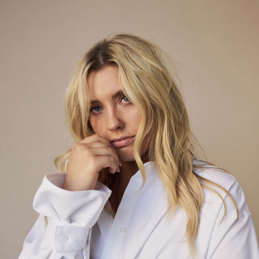Ella Henderson profilképe