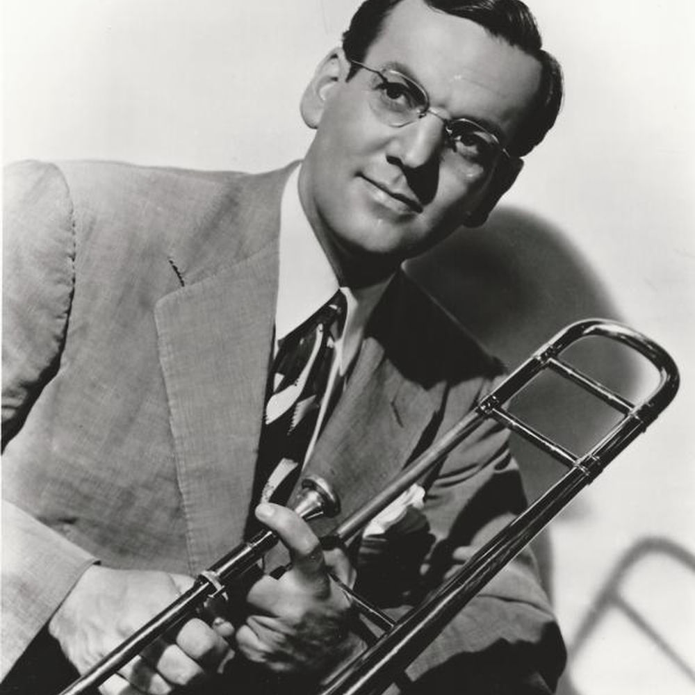 Glenn Miller profilképe