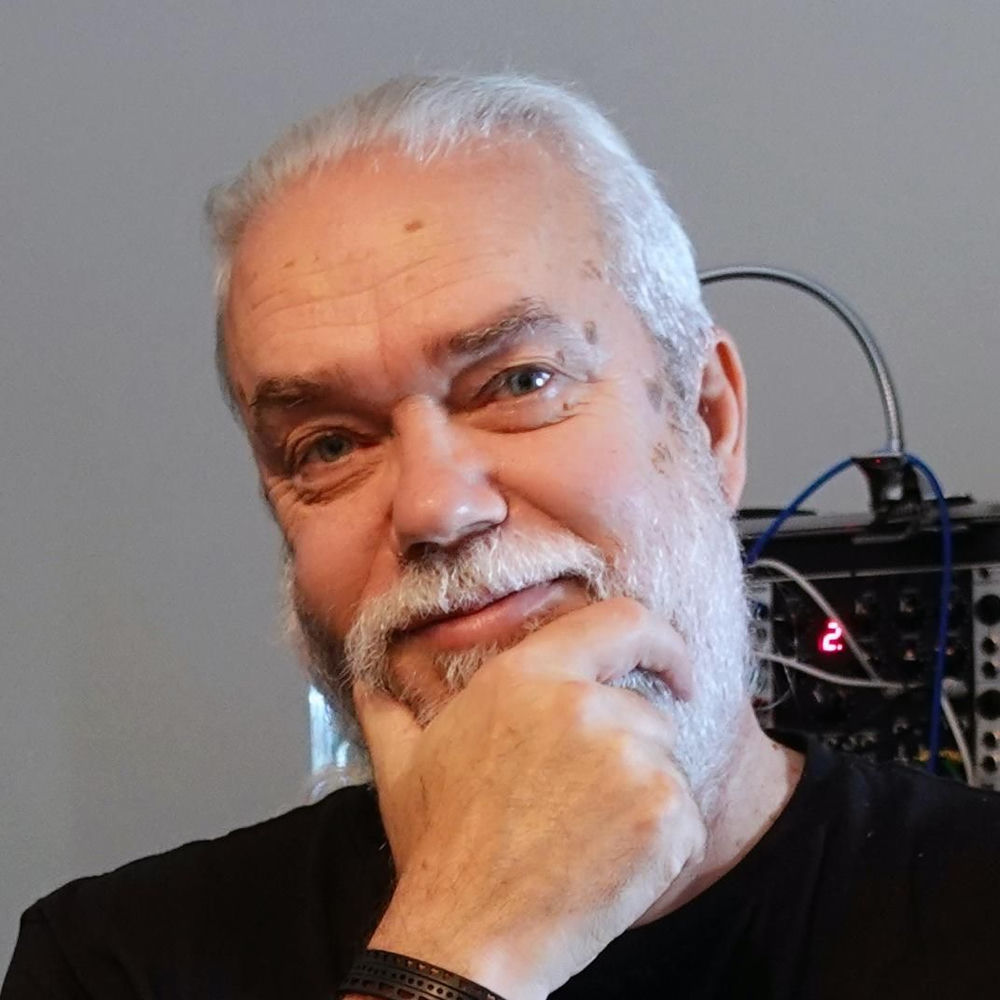 Ian Boddy profilképe