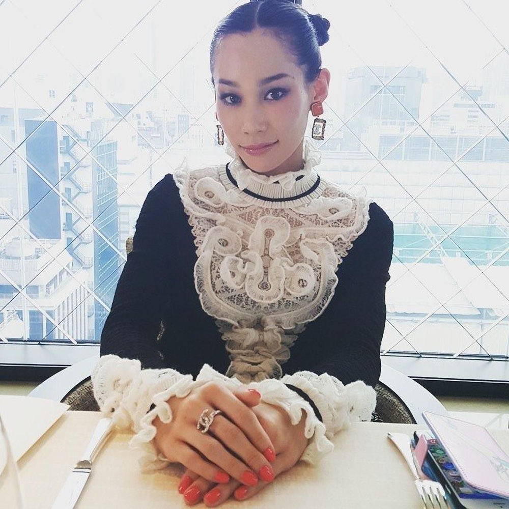 Mademoiselle Yulia profilképe