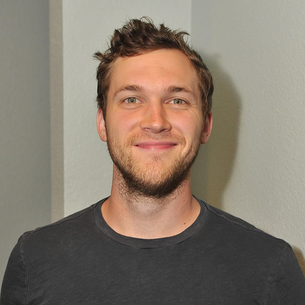 Phillip Phillips profilképe