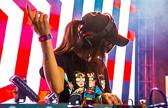 REZZ profilképe