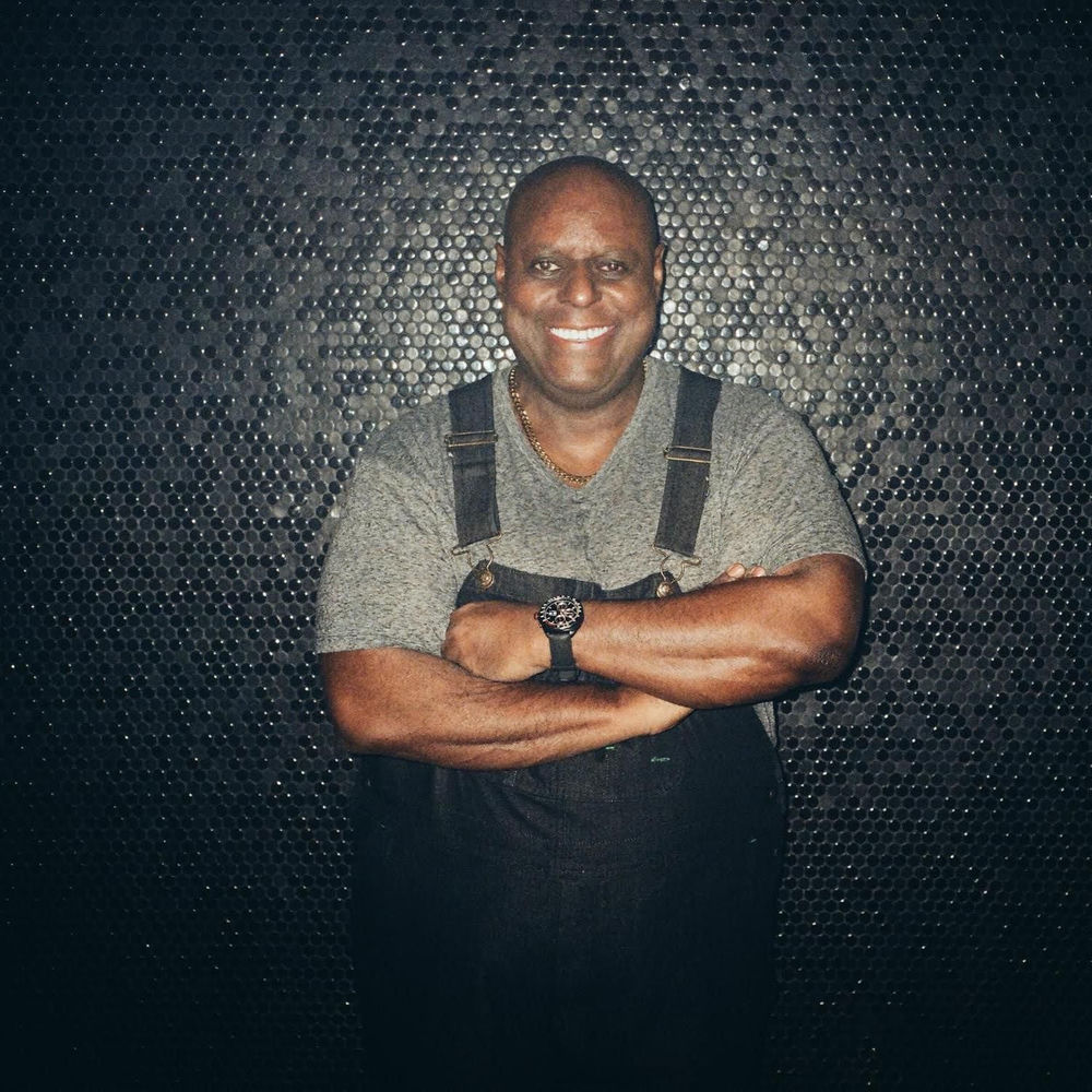 Tony Humphries profilképe