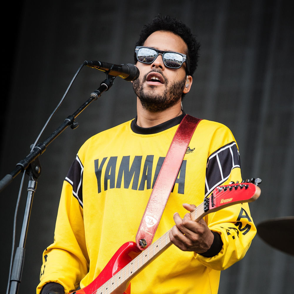 Twin Shadow profilképe